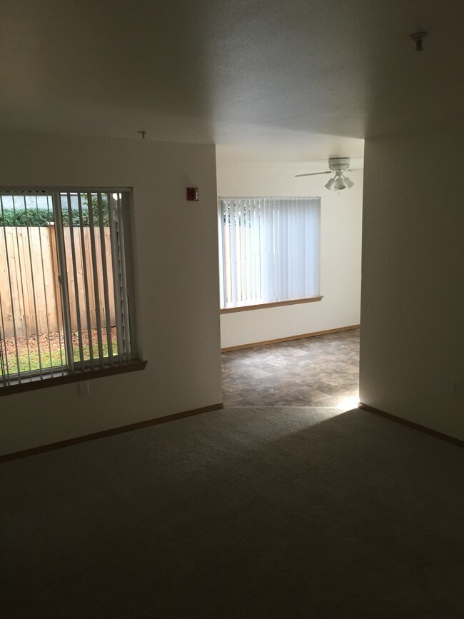 Fairway Apartments Rentals Edmonds, WA