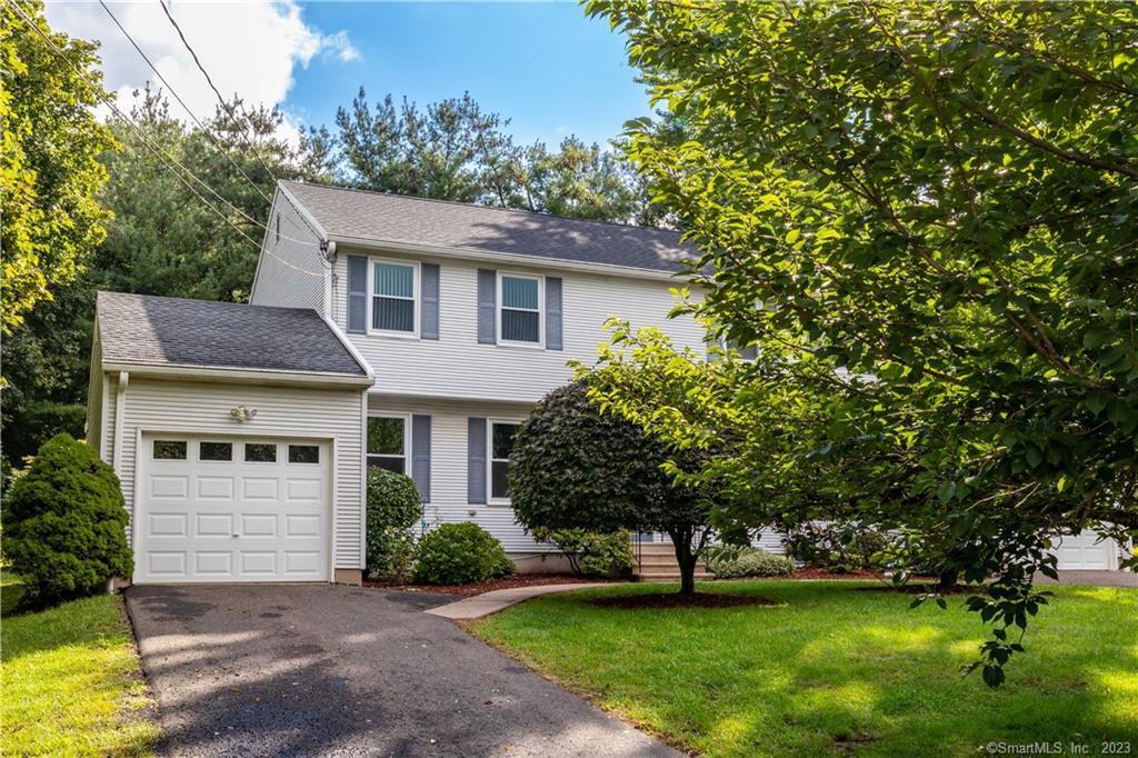 Primary Photo - 113 Brandegee Ln