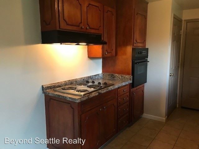 Foto del edificio - 3 br, 1 bath House - 9814 Lawndale Ave SW