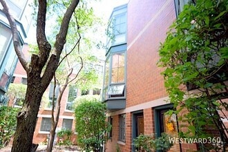 Building Photo - 2707 N Lincoln Ave