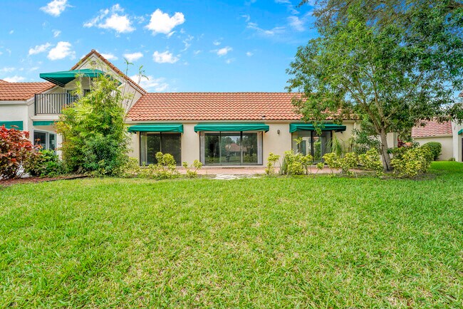 Foto del edificio - 6565 Las Flores Dr