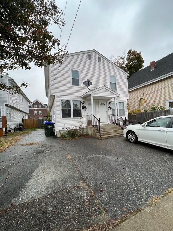 43 Hillwood St, Cranston, RI 02920 Townhome Rentals in Cranston RI