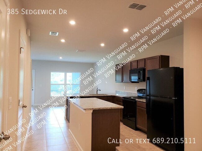 Foto del edificio - 385 Sedgewick Dr