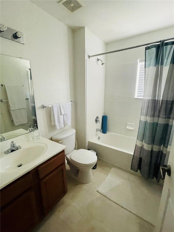 Building Photo - 2600 Lodi Cir