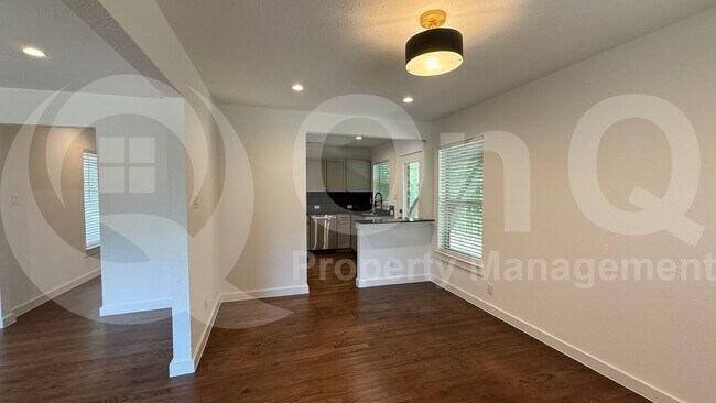 Foto del edificio - 9351 Angora St