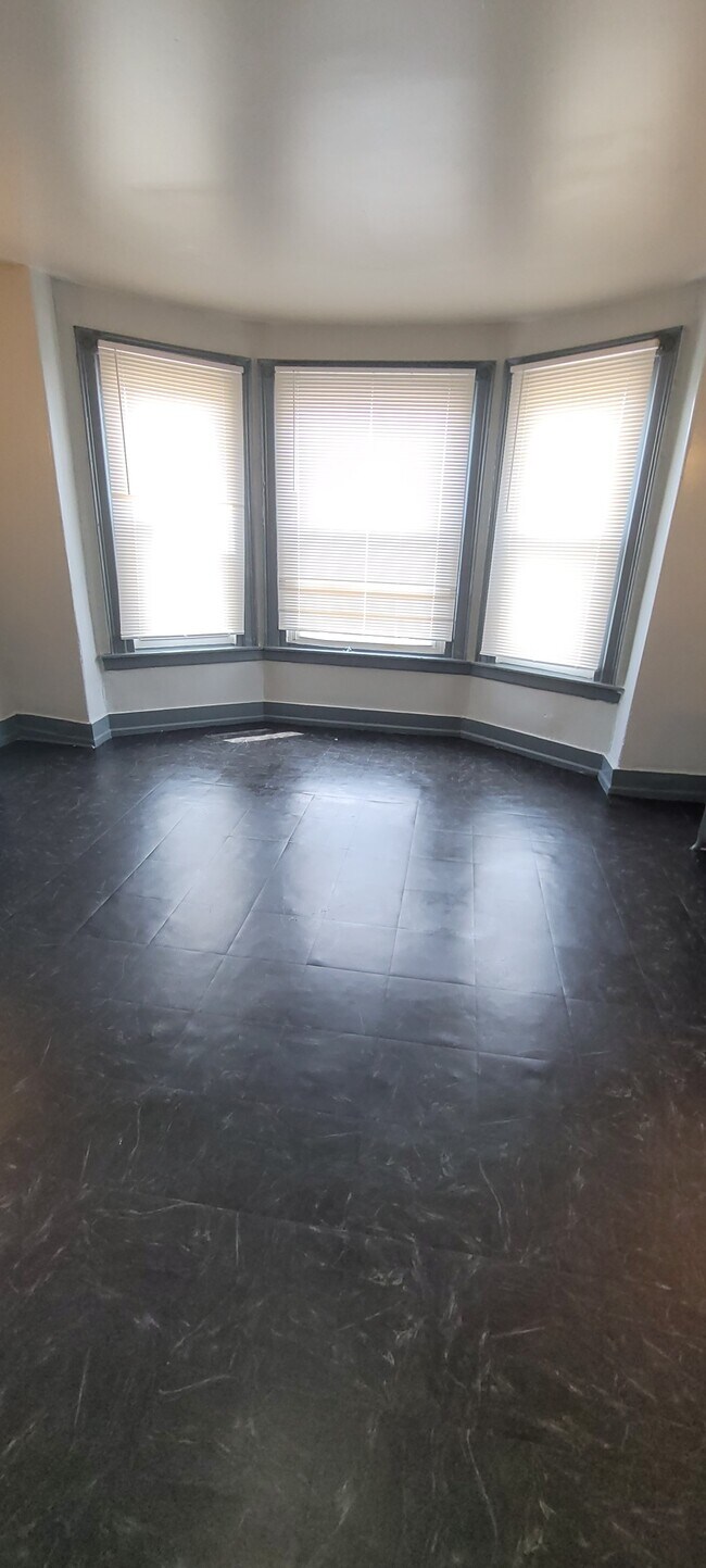 Foto del edificio - 635 S 60th St