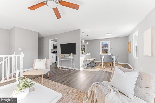 Foto del edificio - 713 Biddle Rd