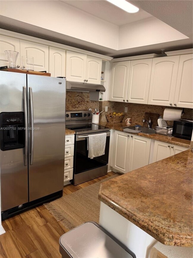Building Photo - 3500 Coral Way