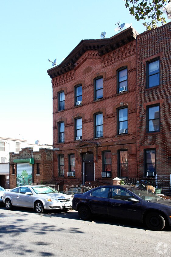 Primary Photo - 247 21st St
