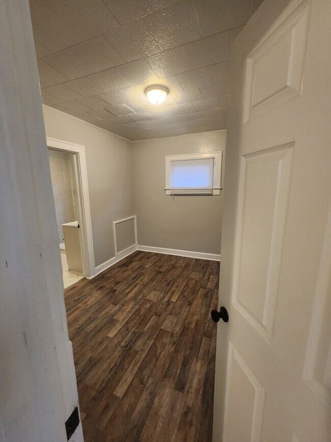 Foto del edificio - 2321 N Harding St