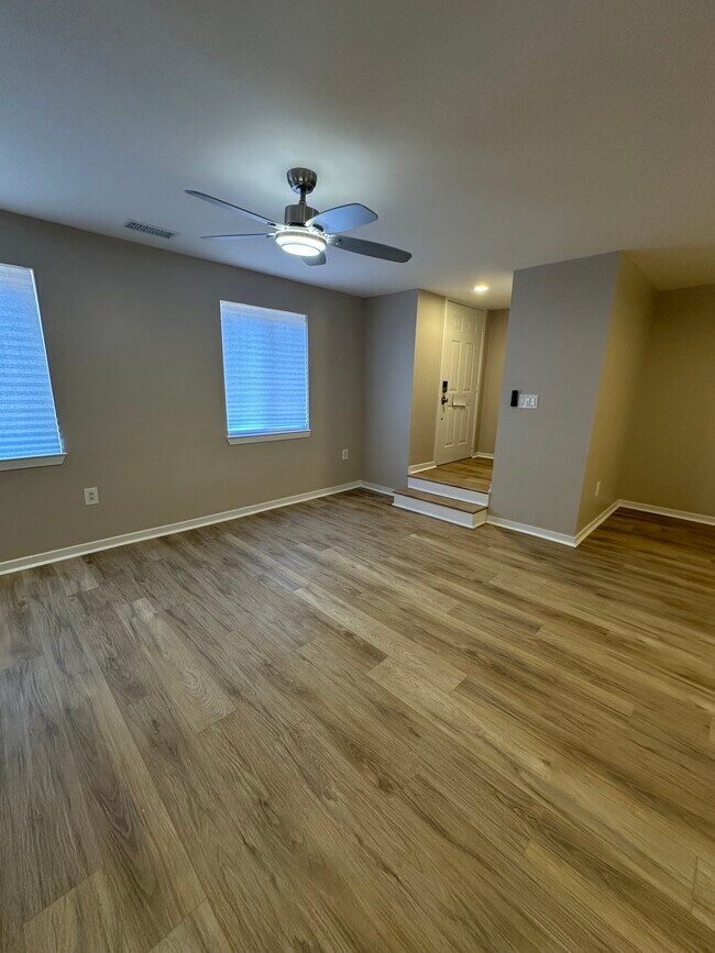 Living Room - 423 S Sharp St