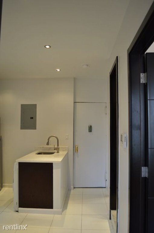 Foto del edificio - 2 br, 1 bath Apartment - 935 Amsterdam Ave