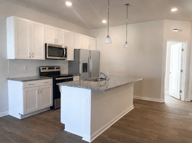 Foto del edificio - Beautiful 3 Bedroom 2.5 bath