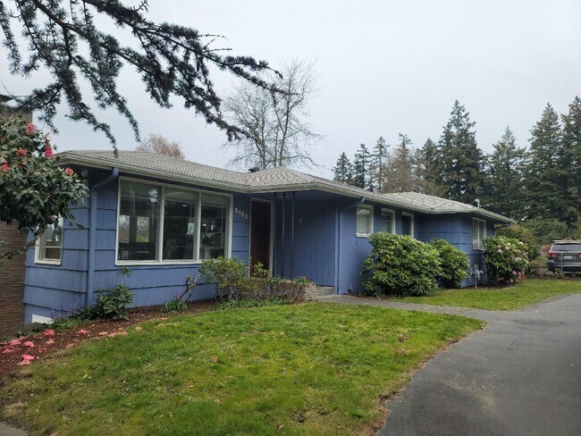 Foto del edificio - Silverdale Home with a View!