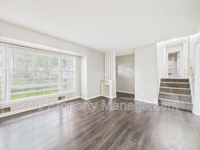 Foto del edificio - 10000 Fremont Ave