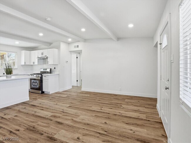 Foto del edificio - 608 Stanford St