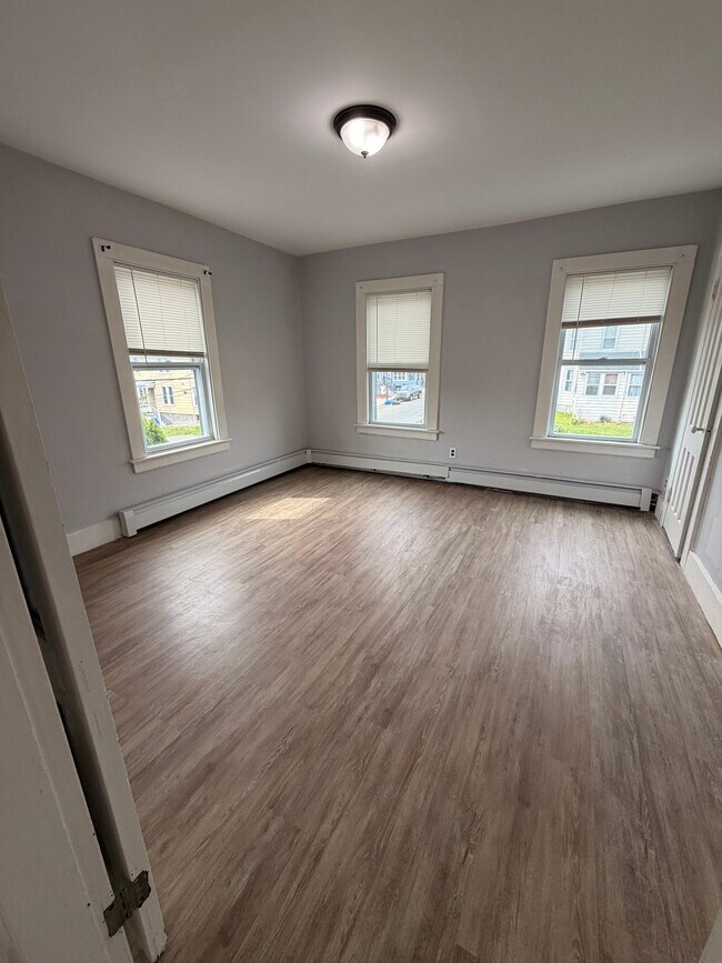 Foto del edificio - 145 Hawkins St