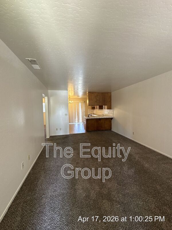 Foto del edificio - 5224 W Cambridge Ave