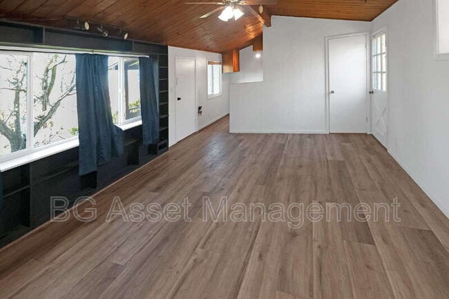 Foto del edificio - 950 Kelvin Ct