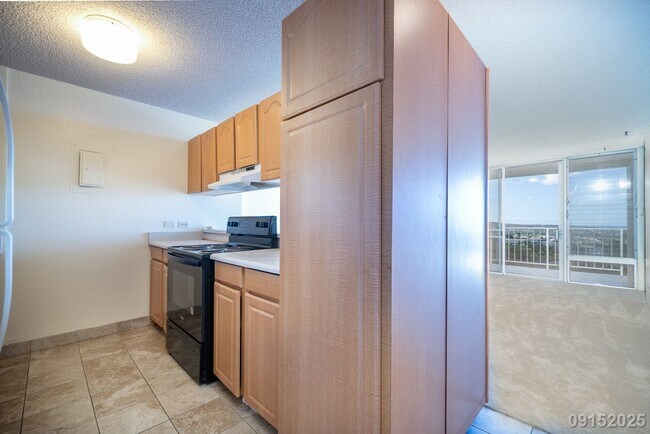 Foto del edificio - Remodeled 2BR/2BA/2 Covered Parking stalls...