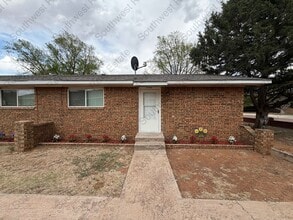Building Photo - 3740 Glenfield Dr