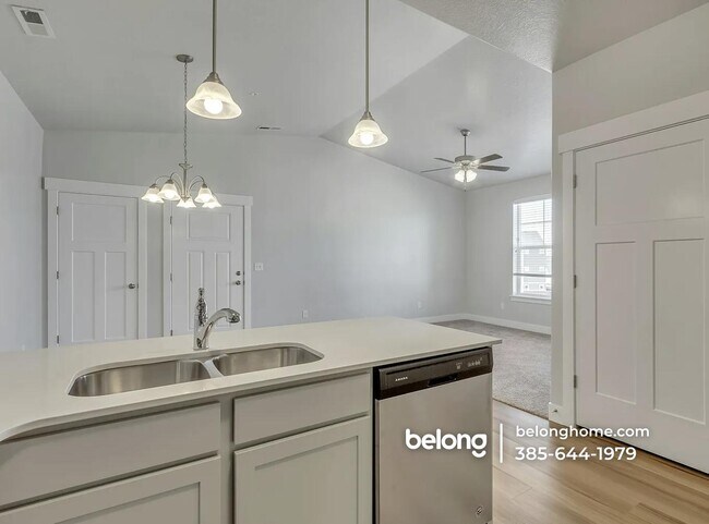 Foto del edificio - 13221 Dominica Ln