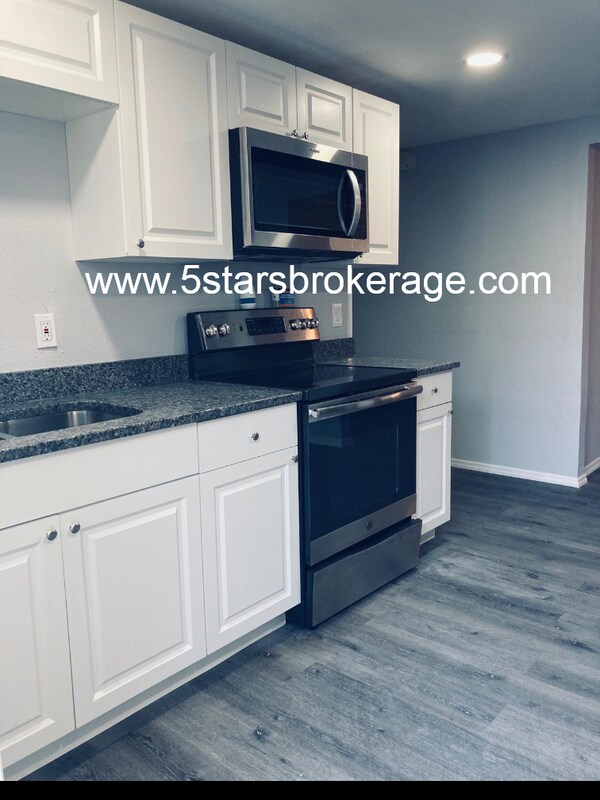 Foto del edificio - 5024 Emerson Ave S