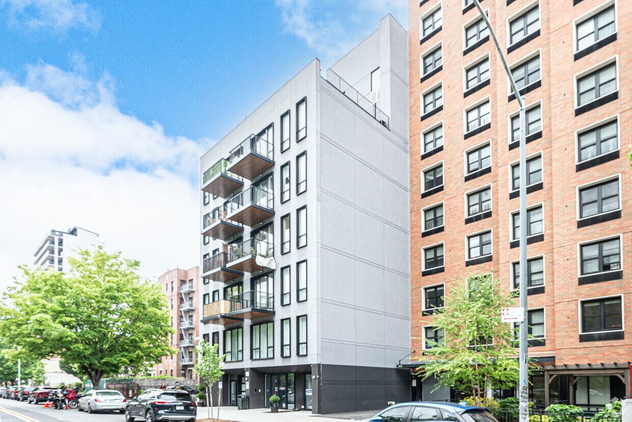 Foto principal - 323 Lenox Rd