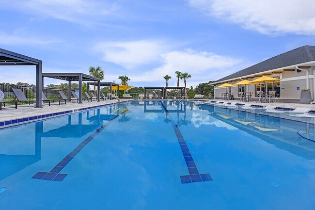 Foto del edificio - West Shire Village