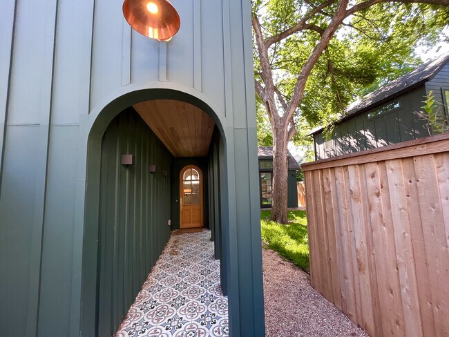 Foto del edificio - 741 Cherico St