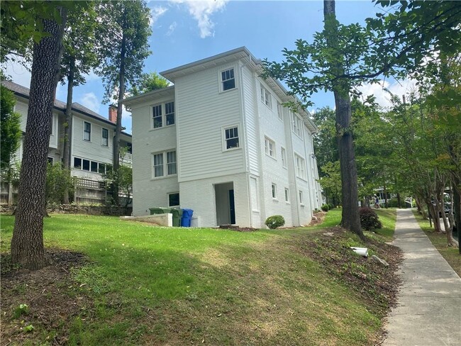 Building Photo - 1110 North Highland Avenue Northeast