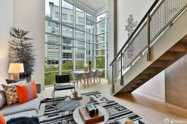 Building Photo - 200 Brannan St