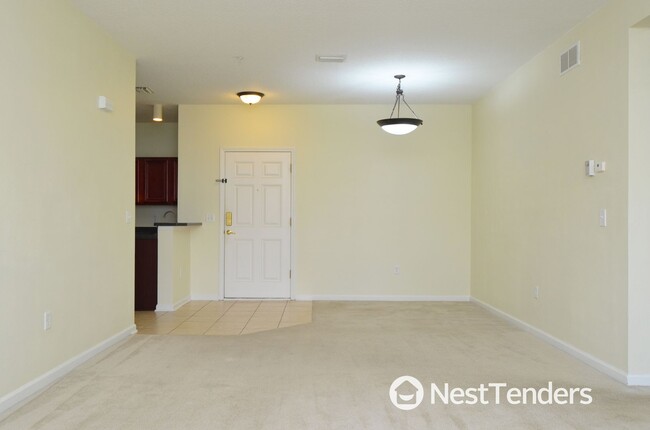 Foto del edificio - Three Bedroom Southside Jacksonville Condo!