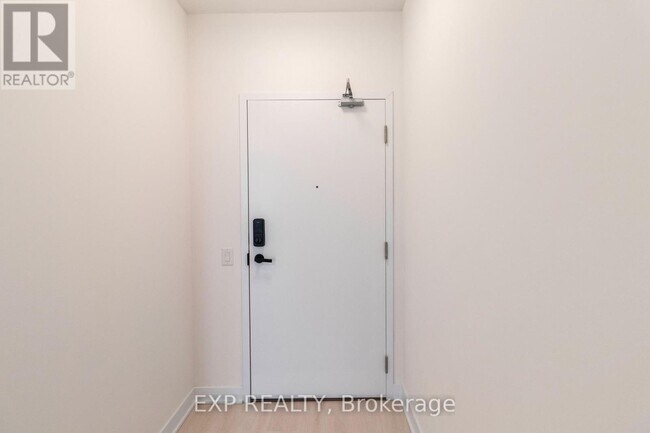 Photo du bâtiment - 3900 Confederation Pkwy