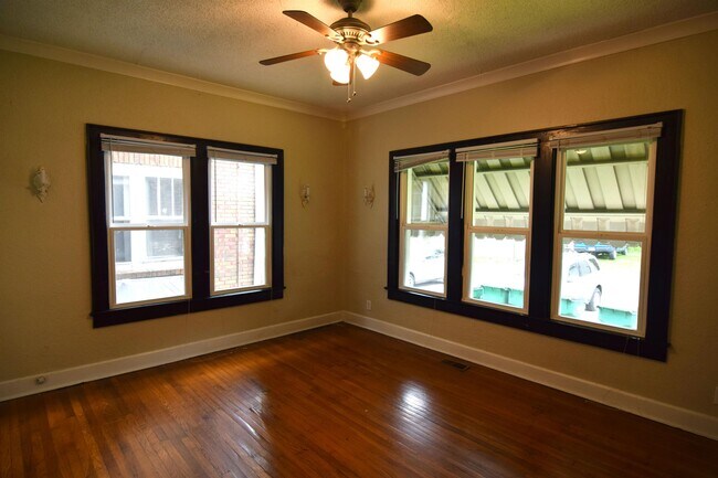 Foto del edificio - 2527 Shelby St