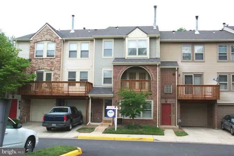 12508 Kempston Ln, Woodbridge, VA 22192 Condo for Rent in Woodbridge