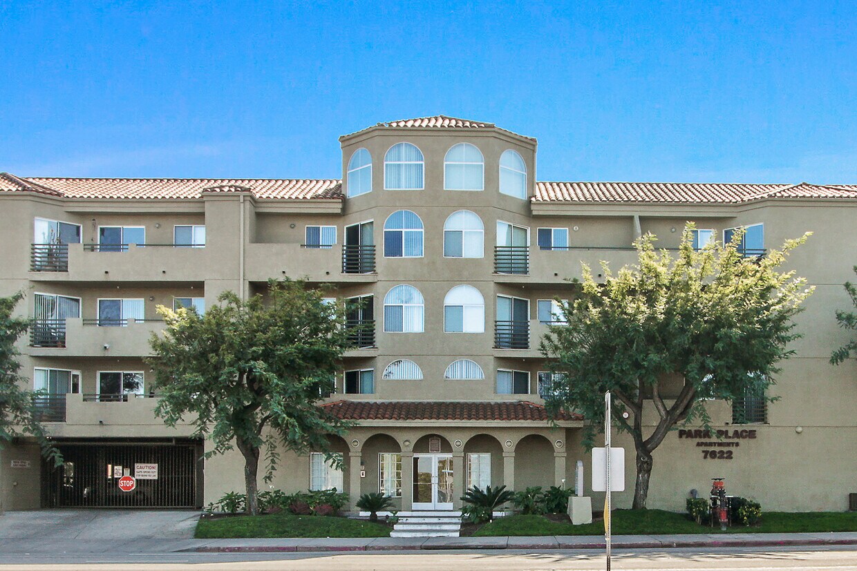 Park Stanton Place Senior Community 55 Plus Apartments in Stanton, CA
