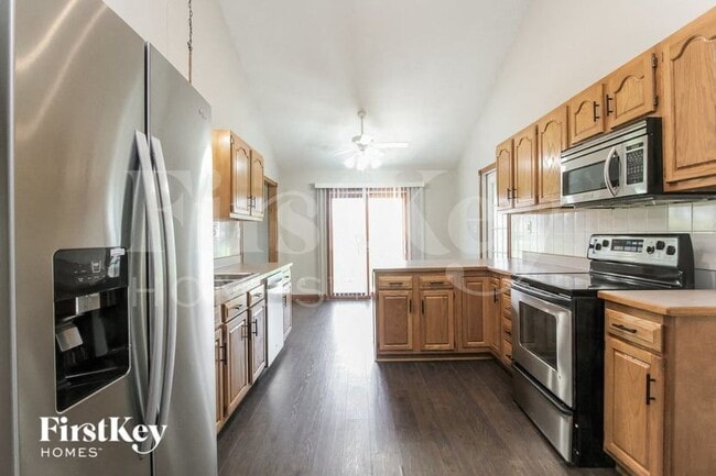 Building Photo - 169 Meadows Ct