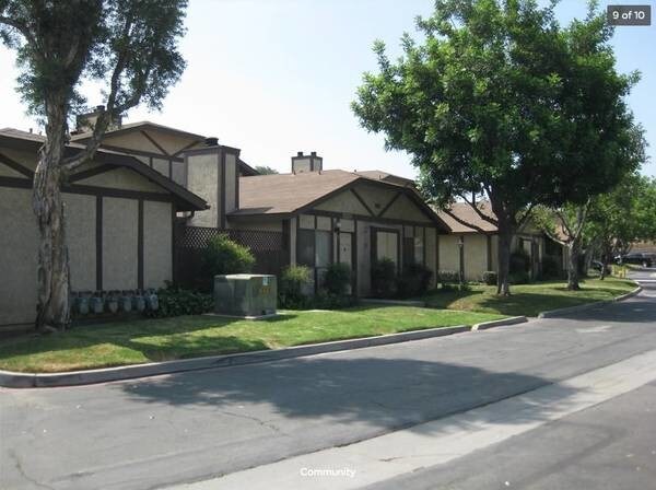 Foto del edificio - 15210 Shadybend Dr