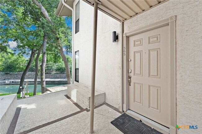 Foto del edificio - 365 S Gilbert Ave
