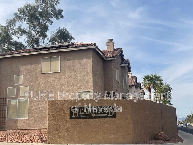 Building Photo - 266 Bluefield Ln