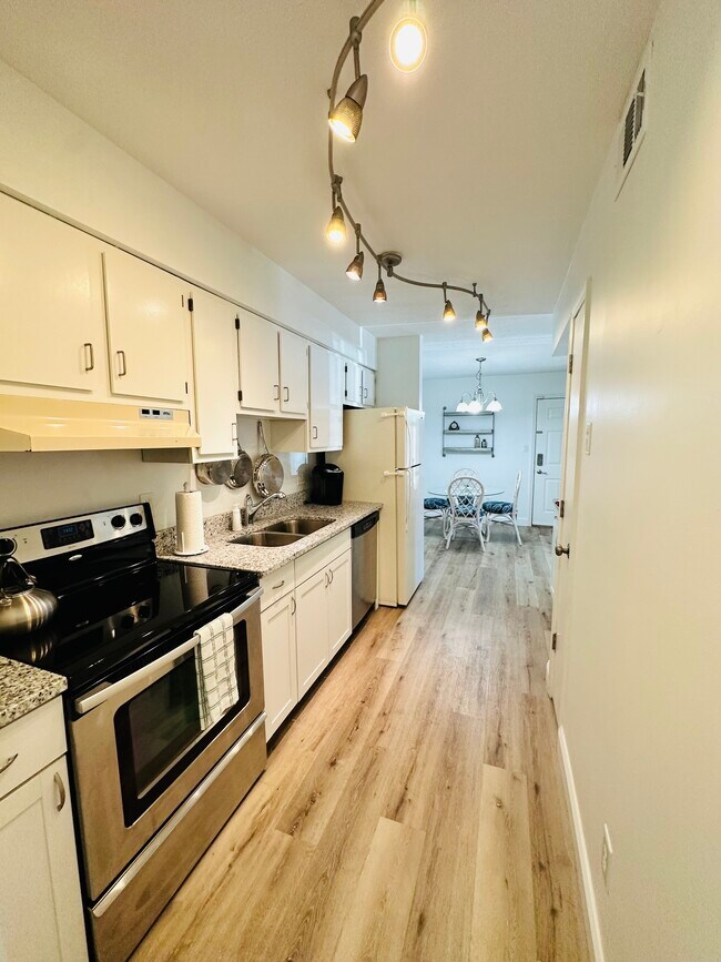 9806 Whipps Mill Rd Unit 1, Blue Ridge Manor, KY 40223 Condo for Rent