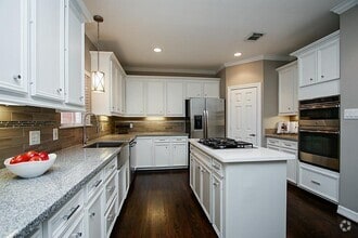 Building Photo - 1709 Peden St