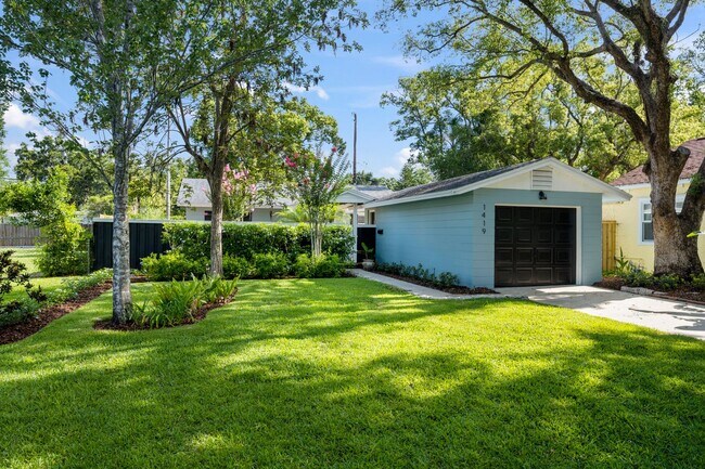 Foto del edificio - Charming College Park Bungelow