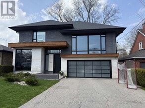 Building Photo - 10 Graystone Gardens