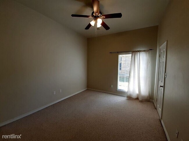 Building Photo - 3 br, 2 bath House - 5810 Brett Ln