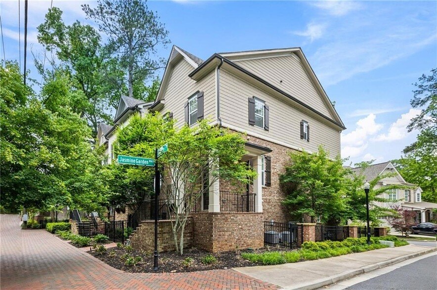 Foto principal - 148 Canton St