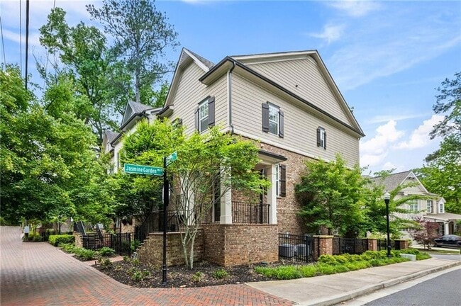 Photo - 148 Canton St Townhome