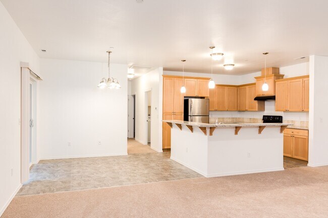 Foto del edificio - Beautiful 3 Bedroom rambler on a large and peaceful lot!