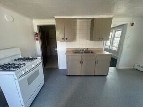 Building Photo - 12-14 E Hoosac St